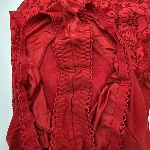 Free People We Are HAH Womans size XS Lady Like Bodysuit Rouge Red Lace NEW - Picture 5 of 9